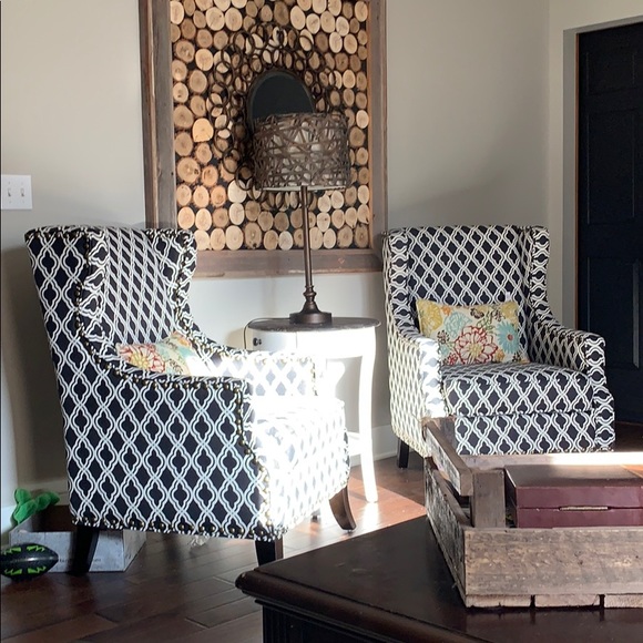 Meet your Posher, Vicki - Picture 1 of 1